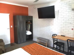 Gin Gin Village Motor Inn Motel QLD