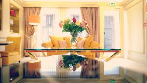 Hotels Hotel De Suede Saint Germain : photos des chambres