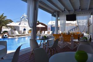 Rodakas Hotel Santorini Greece