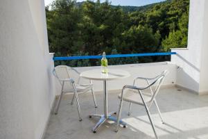 Vassilis Studios Poros-Island Greece