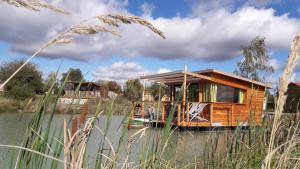 Chalets Lodges de Blois-Chambord : photos des chambres