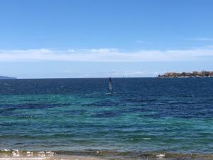 Appartements studio pieds dans l’eau : photos des chambres