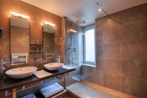 Hotels Hotel & Residence Les Vallees Labellemontagne : Chambre Familiale