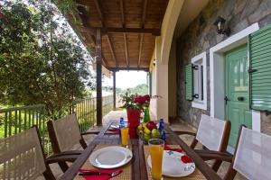 Achilles Country House