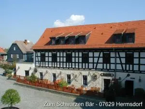 Hotel Zum Schwarzen Bär - Bad Köstritz