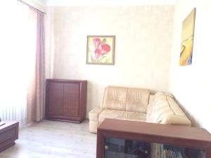 2-kh kom-ia kvartira v tsentre Odessy