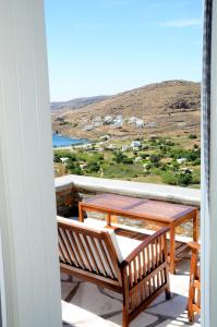 Hillside Kolona View Villa Kythnos Greece