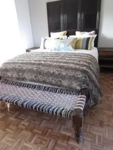 Live Like a Local: Studio 29 @ 25 Market street - Kayamnandi