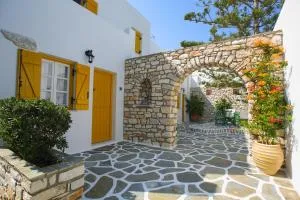 奥斯特瑞亚酒店 - Kolympithres