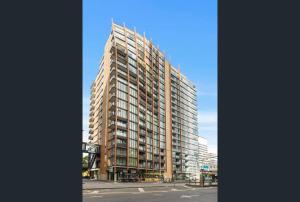 2BEDS Melbourne Central|Crown Casino|Colin|S Cross