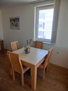 Sea View Panorama apartment on complex with pools and beach, Sveti Vlas