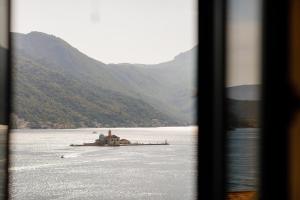 Perast Venetian Jewel House - Stunning View