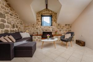 Perast Venetian Jewel House - Stunning View