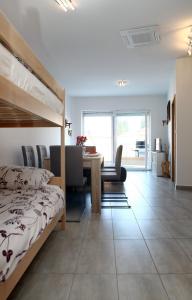 Charming San Simon Beach Apartment JN