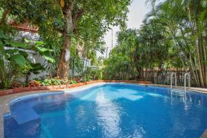 Traditional Thai Villa Nikkie in Tropical Nature, 4BR & Pool, near Rawai Beach