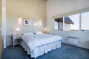 White Crystal Apartments
