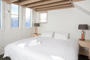 White Crystal Apartments