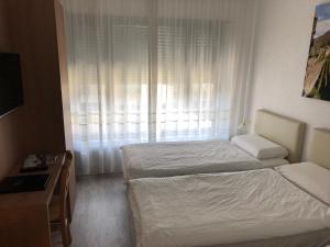 Family Junior Suite room in Hotel Ceresio