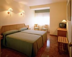 Hotel Chané - Puebla de Alfindén