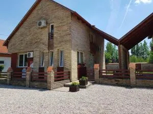 Horgász-Lak vendégház - Moháč