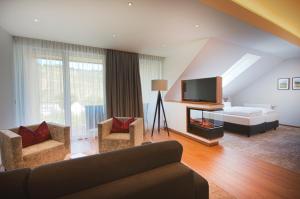 Hotel Restaurant Zur Marienburg Punderich Germany J2ski