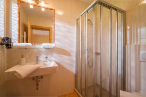 Two-Bedroom Apartment room in Landhaus Gasser