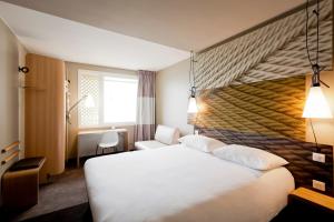 Hotels ibis Lyon Carre De Soie : Chambre Double Standard avec Canapé-Lit - Occupation simple - Non remboursable