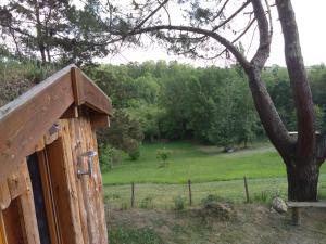 Chalets La cabane en bois : photos des chambres