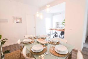 Letmalaga Sweet Family