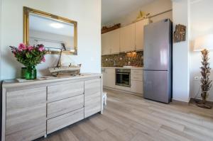 Avlemonas Bay Sea Houses.