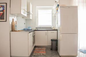 Lukovo Seafront Apartments