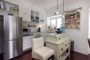 Sea Breeze - Front Sea Apartment