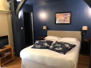 Hotels Relais Hotelier Douce France : photos des chambres