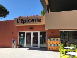 Campings Camping Le Mediterranee Argeles - Domaine pietonnier : photos des chambres