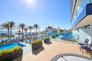Double Room with Terrace and Panoramic Sea View room in Hotel Negresco - Adults Only