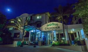 Grosvenor In hotel, 
Cairns, Australia.
The photo picture quality can be
variable. We apologize if the
quality is of an unacceptable
level.