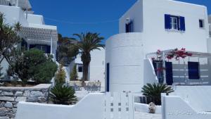 Nicos Studios & Apartments Paros Greece