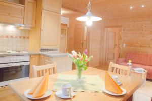 Urlaub mitten im Wald - Lueg