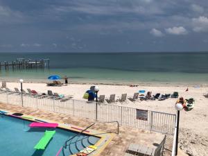 Coco Plum Beach & Tennis Club & Marina