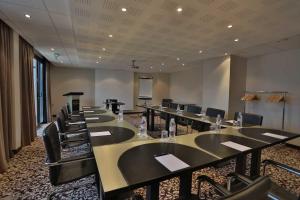 Hotels LE COLISEE Hotel & Spa NANTES Saint Herblain : photos des chambres