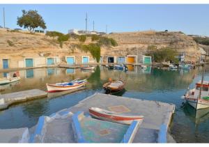SeaScape Mandrakia Milos Greece