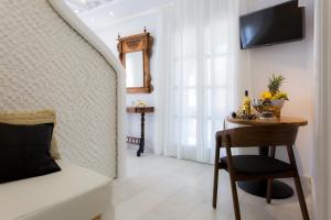 Naxian Riviera Exclusive Seafront Suites, Junior Suite Naxos Greece