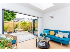 Charming brand-new house in Cambridge - sleeps 6