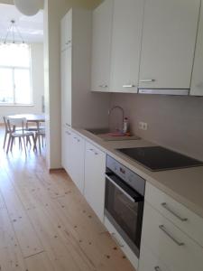 Old Town Grand Apartment