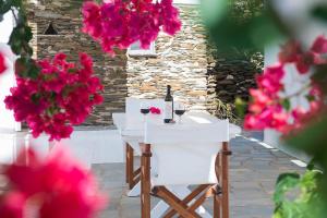 Family home in a picturesque village in Sifnos Sifnos Greece