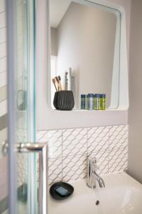 Vesta Central Bath Apartment