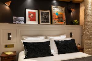 Hotels Hotel Ducs de Bourgogne : Suite Junior