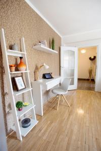 Rox Central Apartments 3