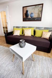 Rox Central Apartments 3