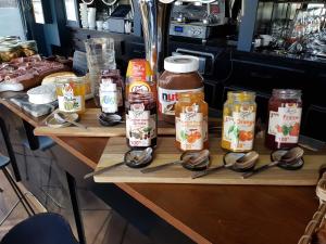 Hotels Hotel Des Arts : photos des chambres
